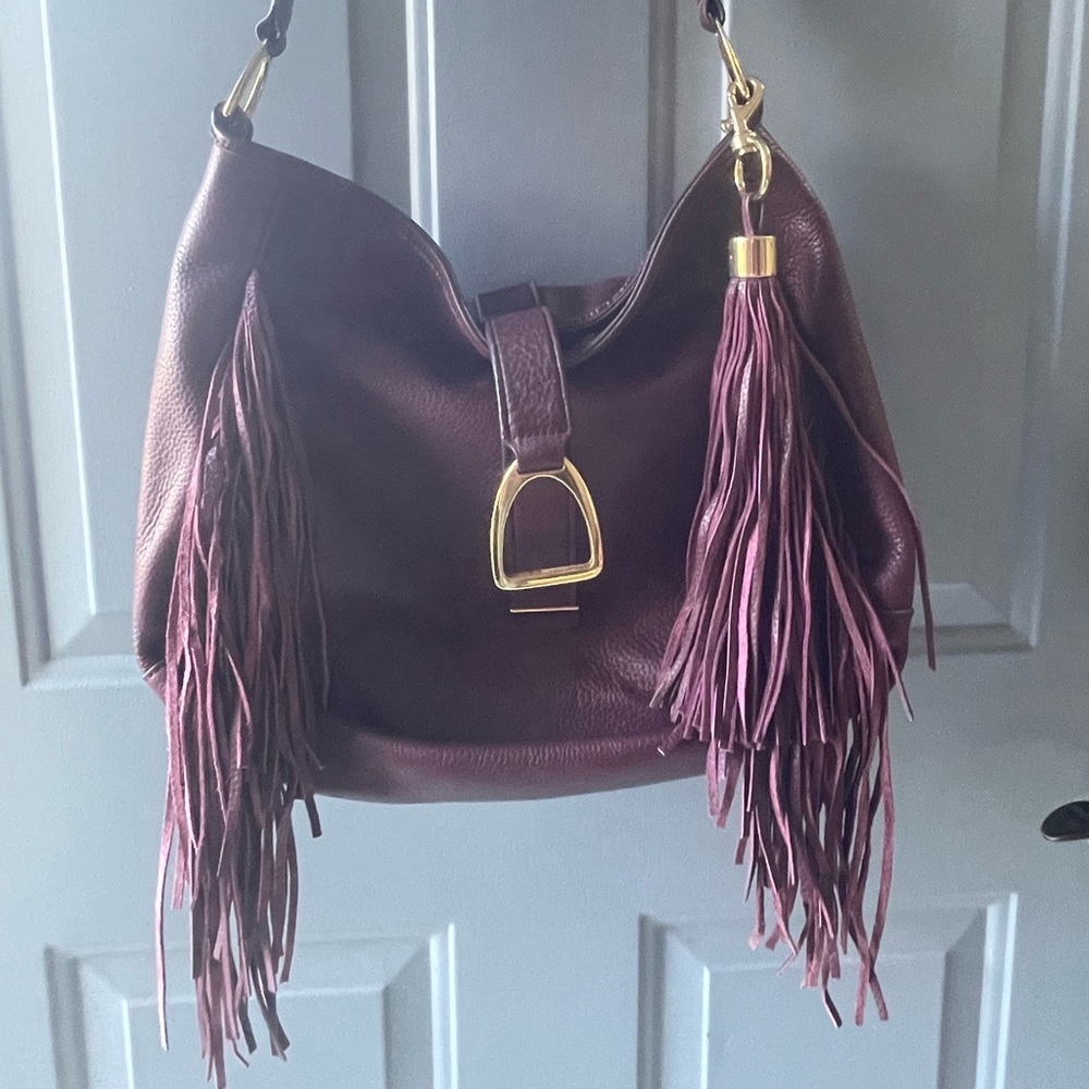 Burgundy shoulder bag